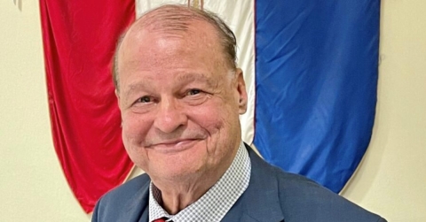 Photo of State Superintendent Tom Horne